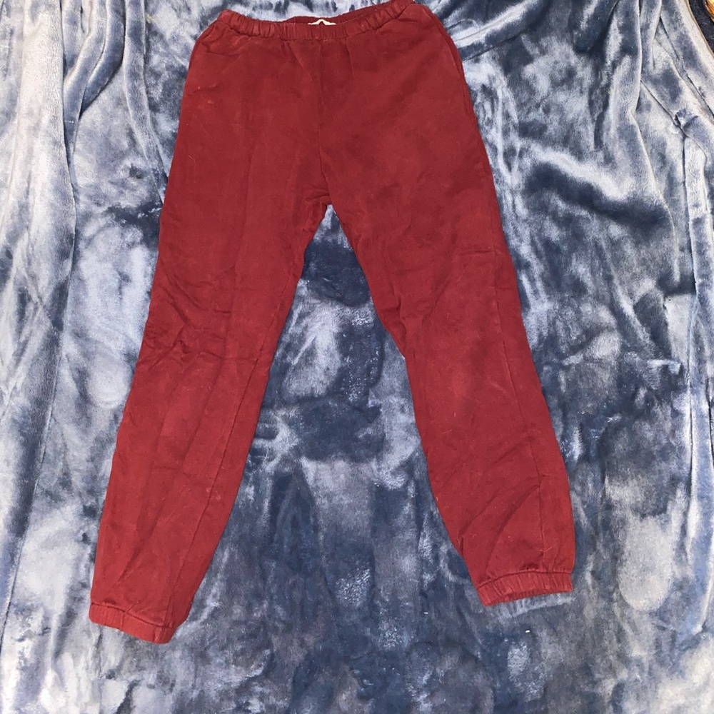 maroon jogger